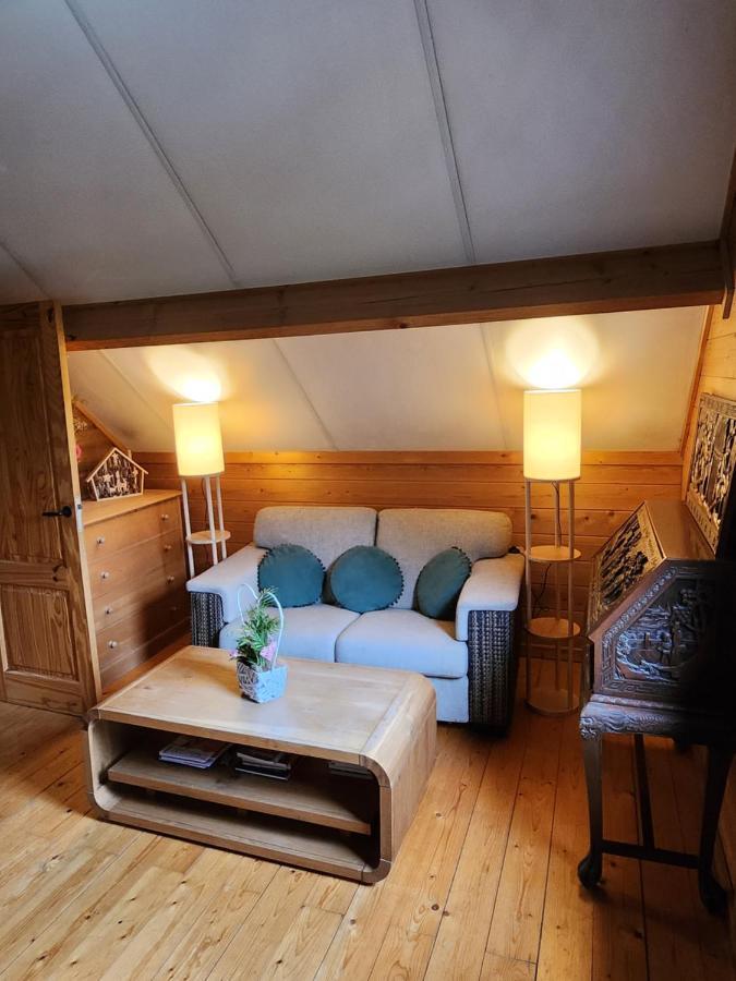 Le Chalet Du Cerf - Chambre D'Hote Somme-Leuze Exterior foto